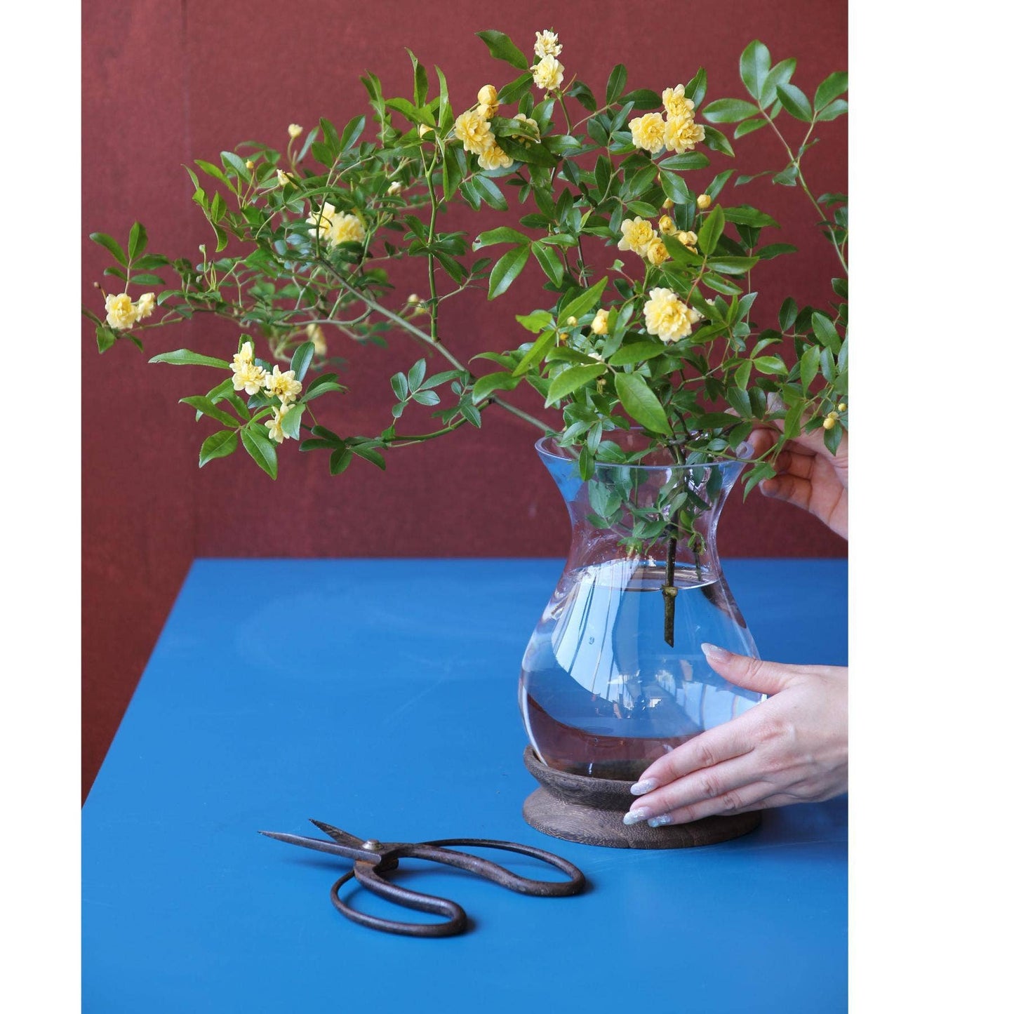 Metropolitan Flower Vase Narrow Small