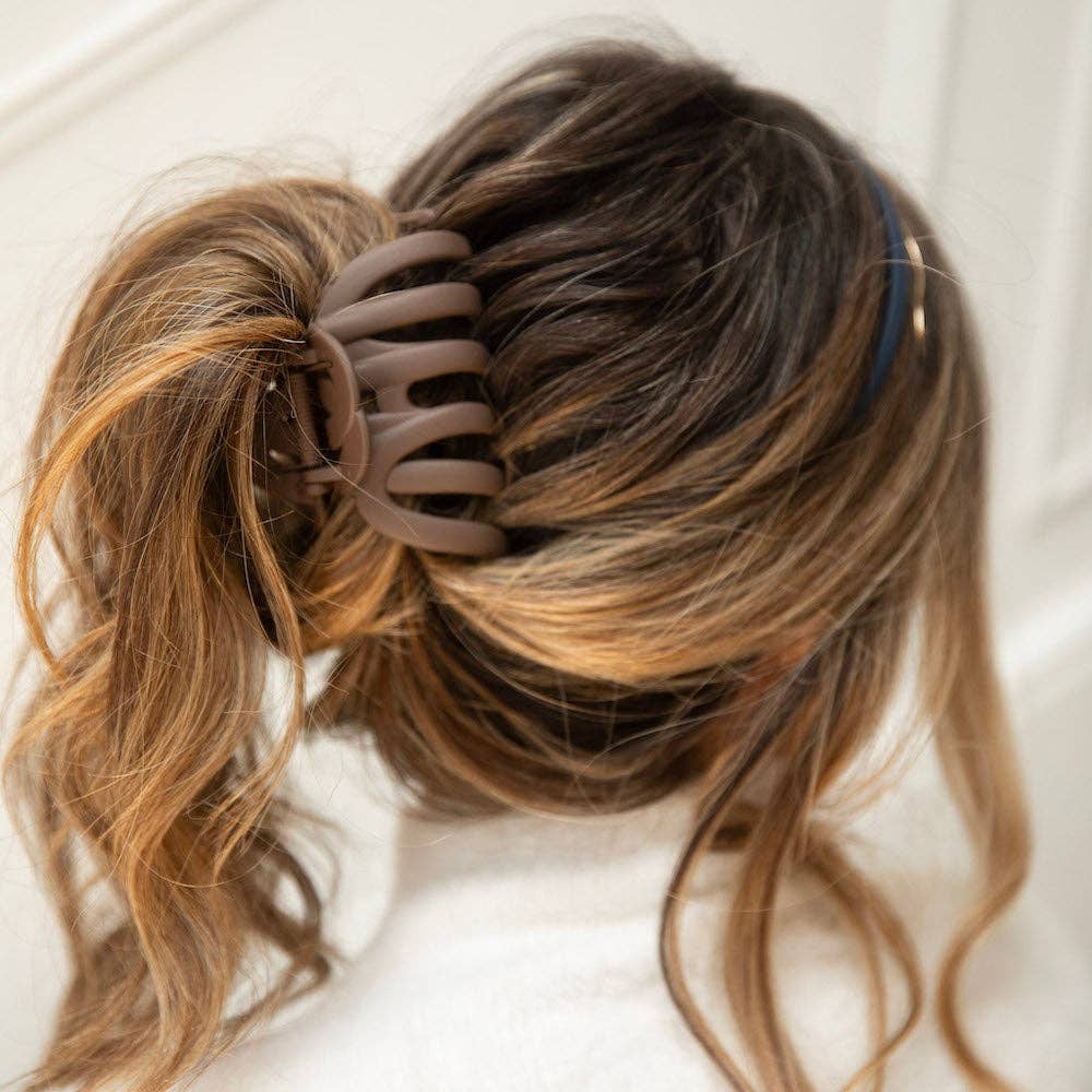 Extra Large Matte Claw Clip - Brown