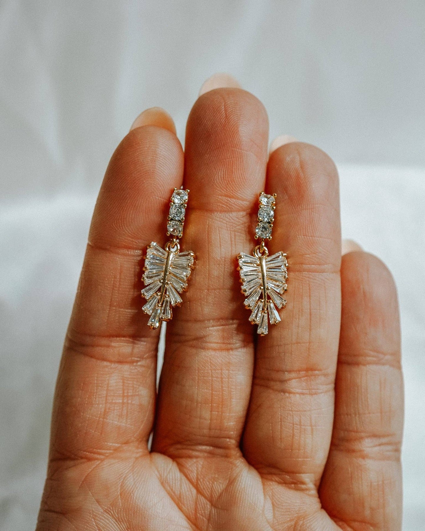 Beverly Leaf Earrings - Bridal