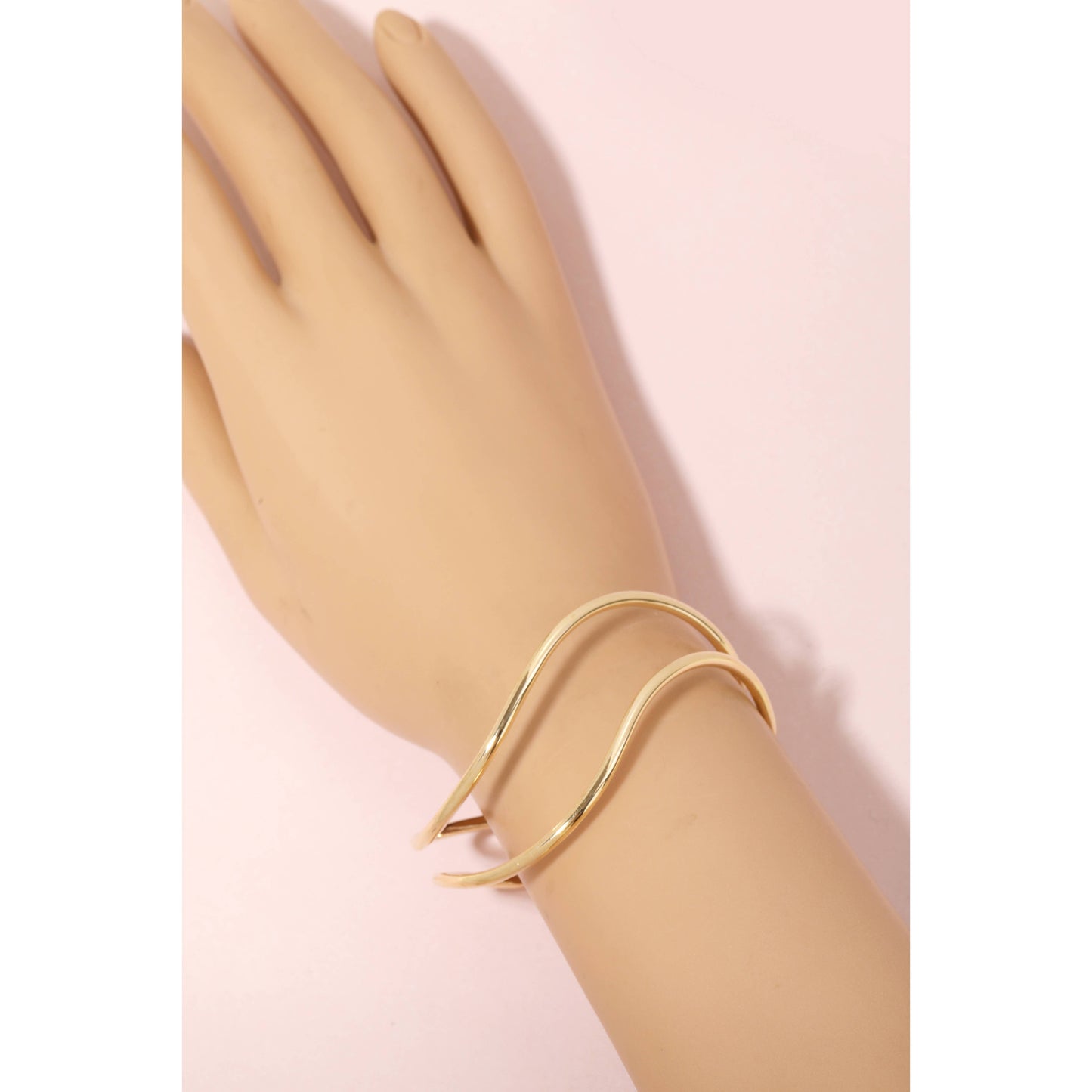 Wavy Metallic Wire Cuff Bracelet