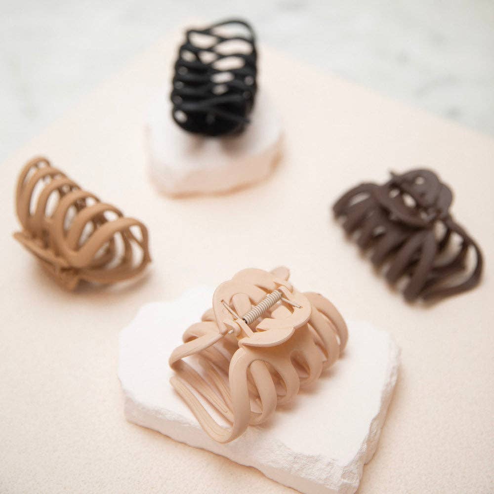 Extra Large Matte Claw Clip - Camel
