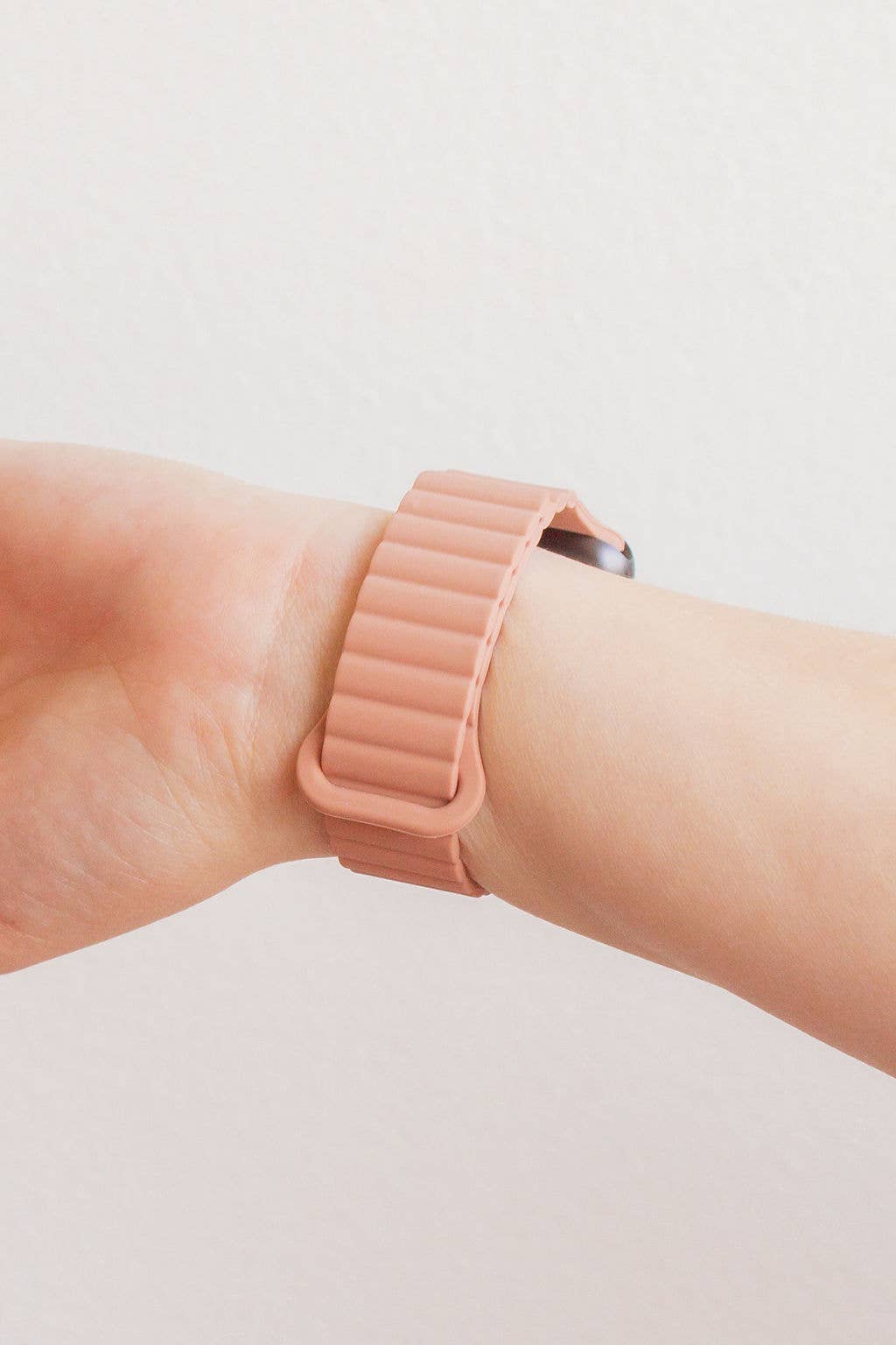 Blushing Apricot Magnetic Loop Watch Band