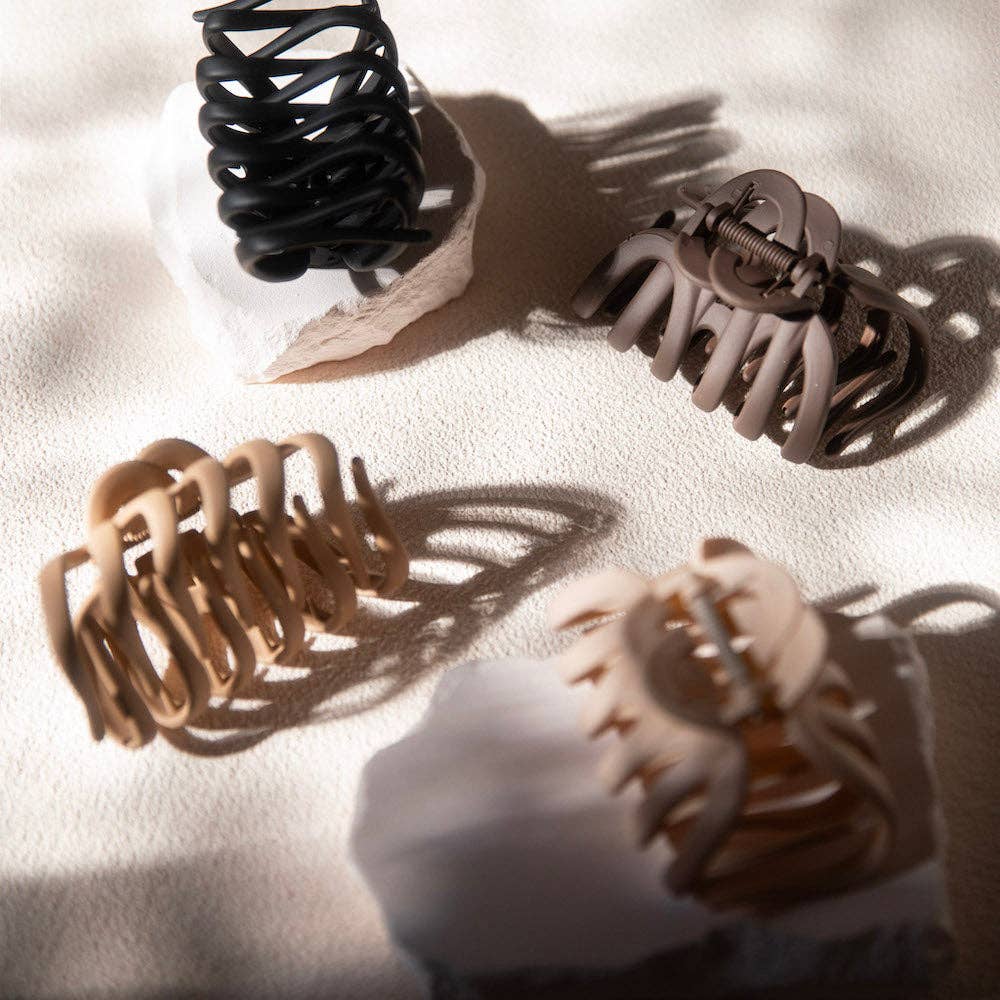 Extra Large Matte Claw Clip - Camel