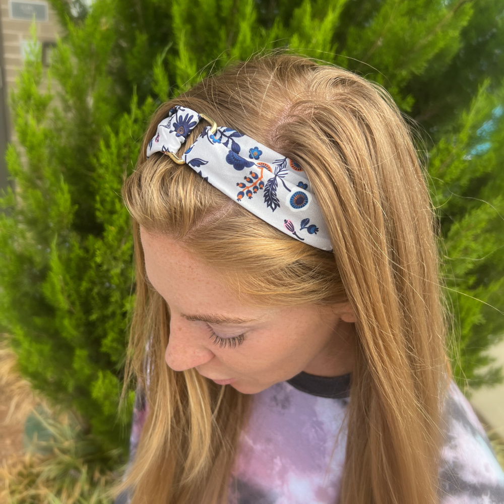 Gold Accent Twist Turban - Cream Antique Floral
