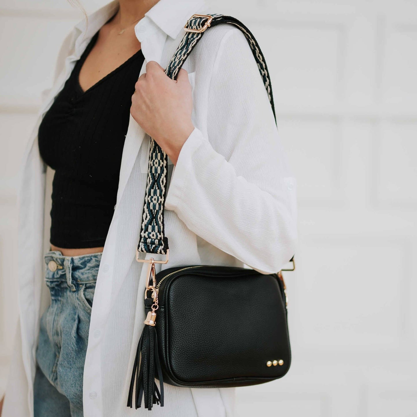 Black willow crossbody bag