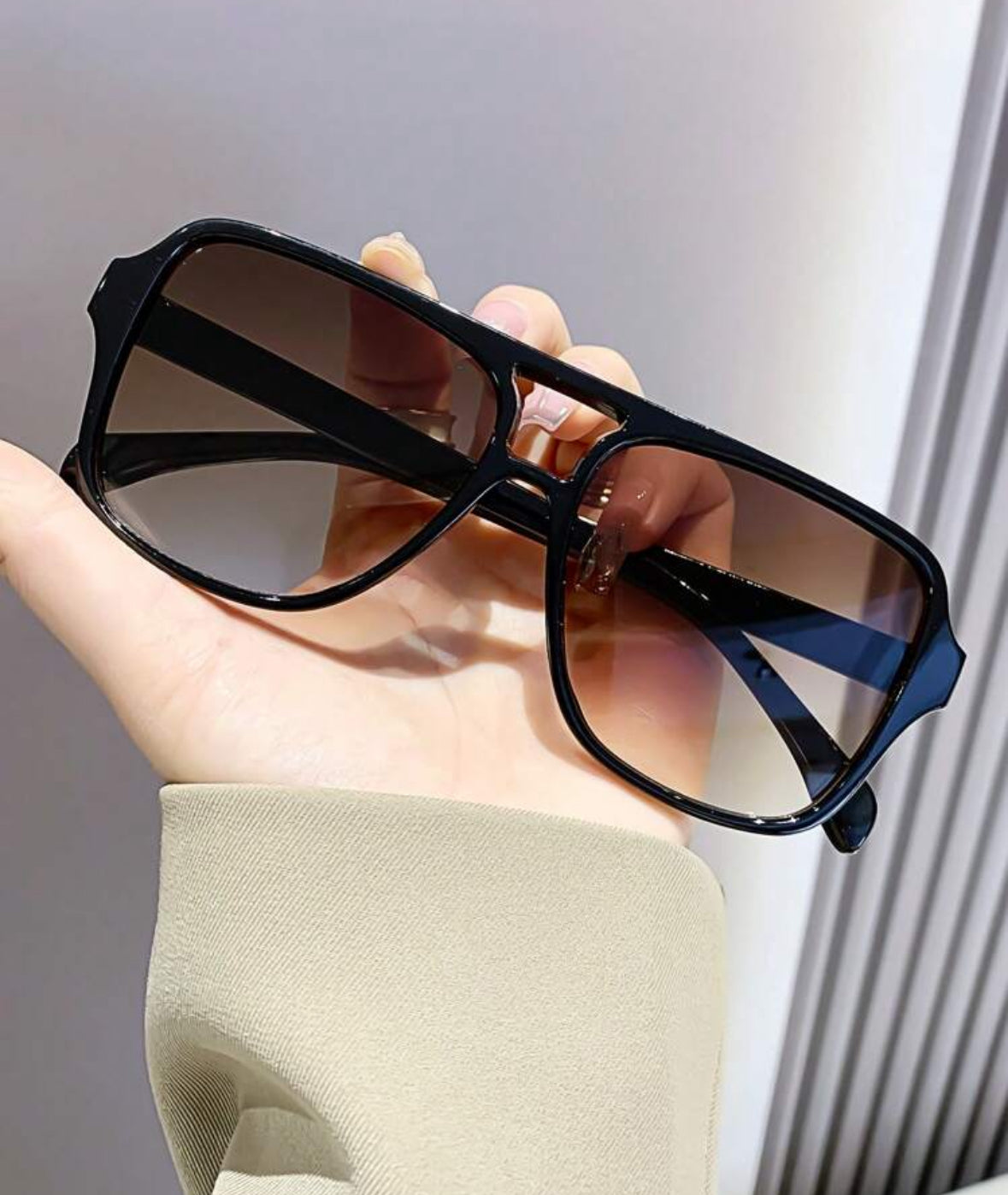 Square Aviator Ombré Sunglasses