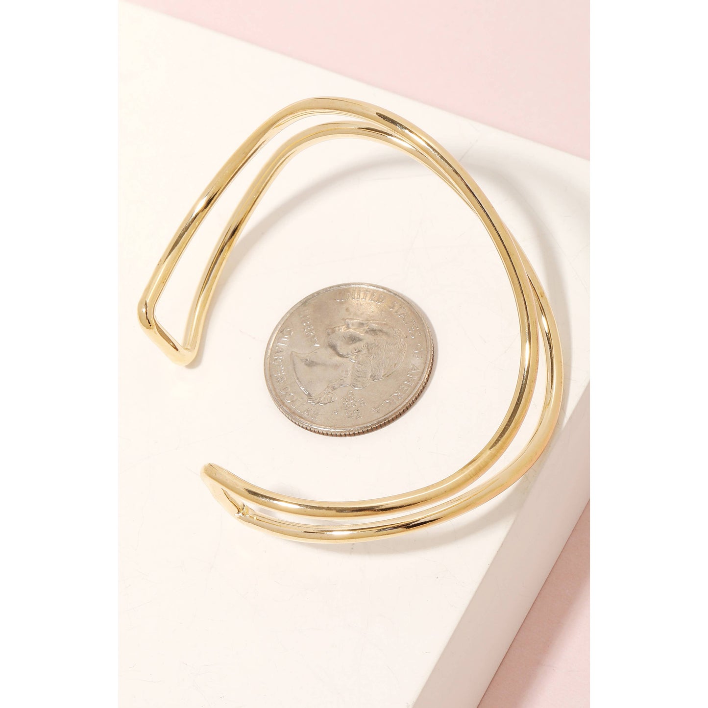 Wavy Metallic Wire Cuff Bracelet