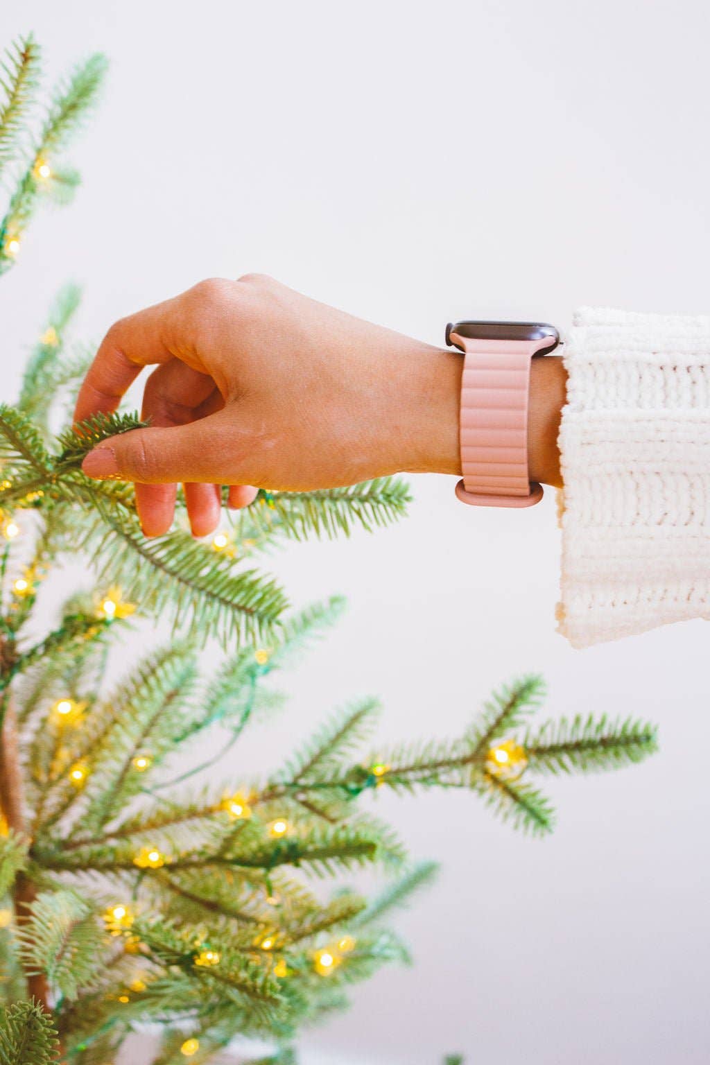 Blushing Apricot Magnetic Loop Watch Band