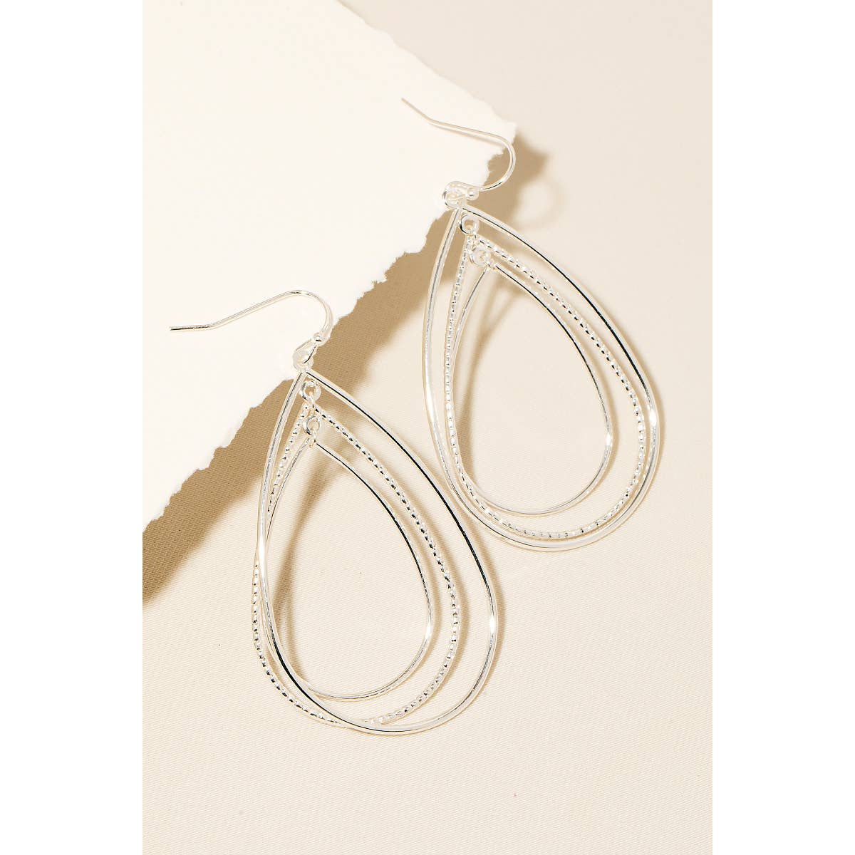 Layered Metallic Tear Dangle Earrings