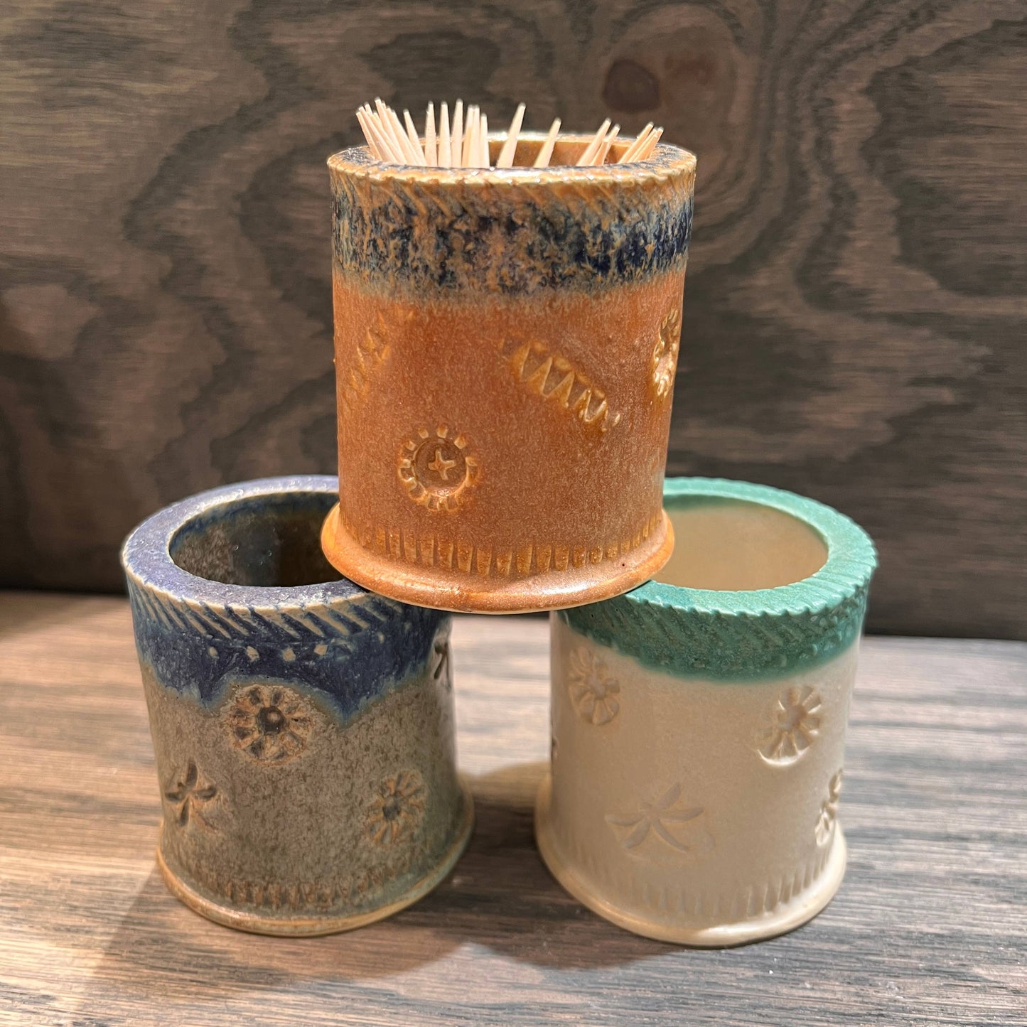 Round Toothpick Holder