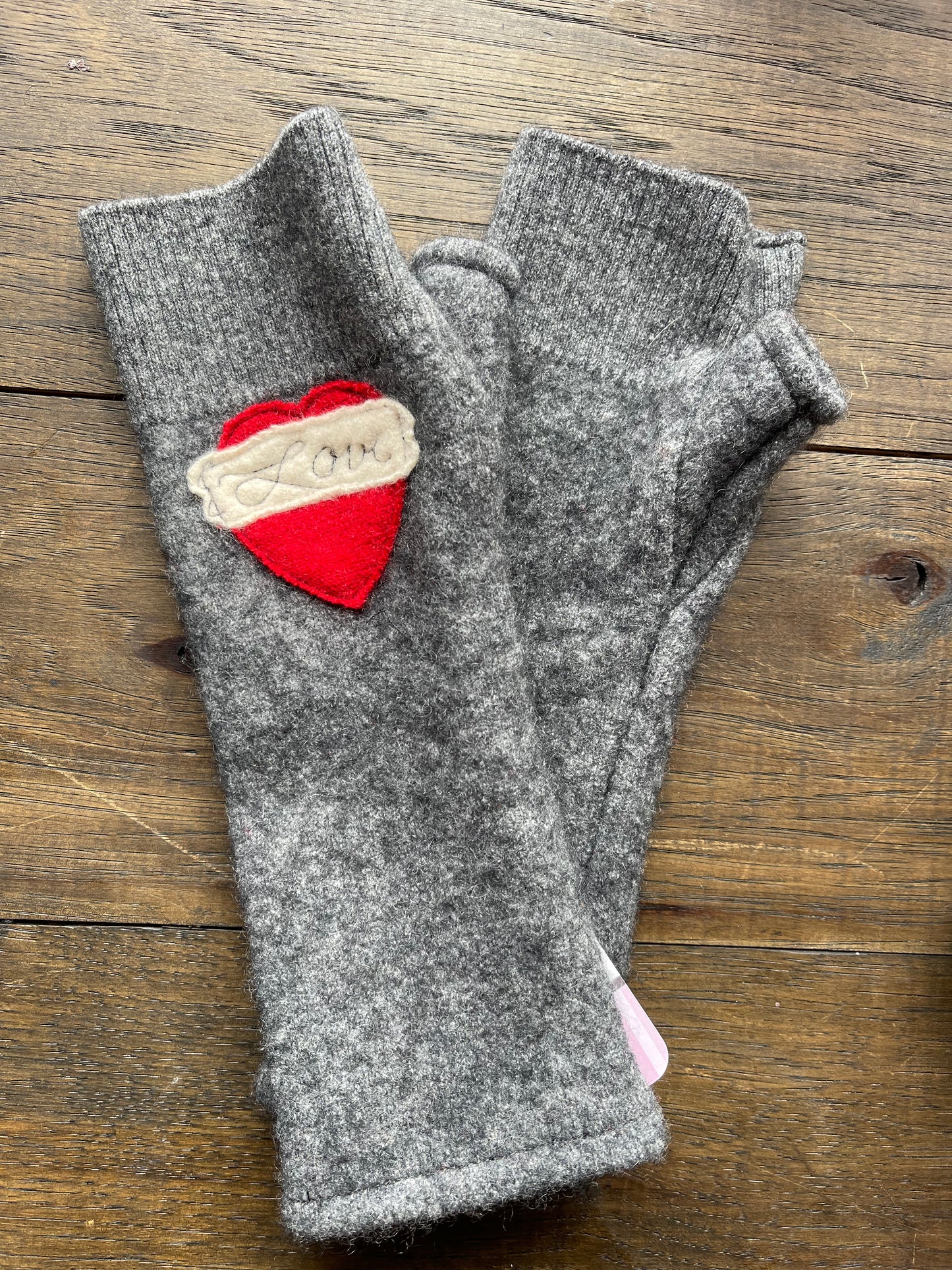 Hand Stitched Fingerless Gloves - Lt Grey/Red Love