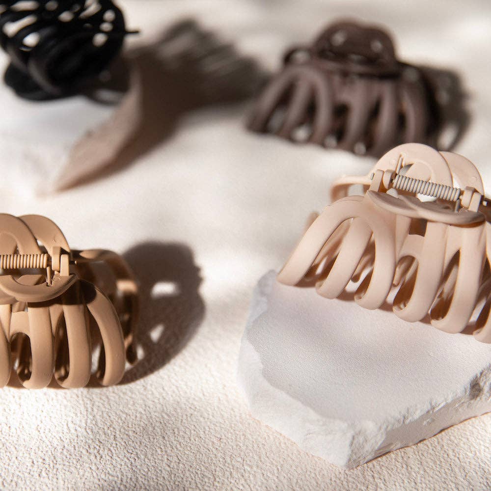 Extra Large Matte Claw Clip - Nude