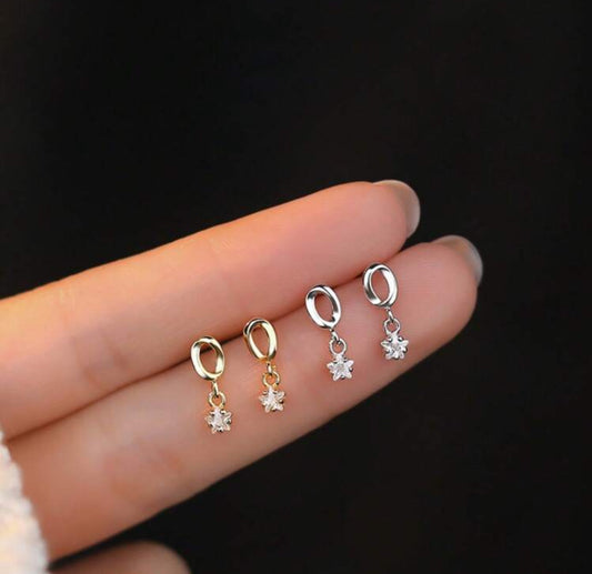 Sterling Silver Minimalist Shooting Star Stud Earrings