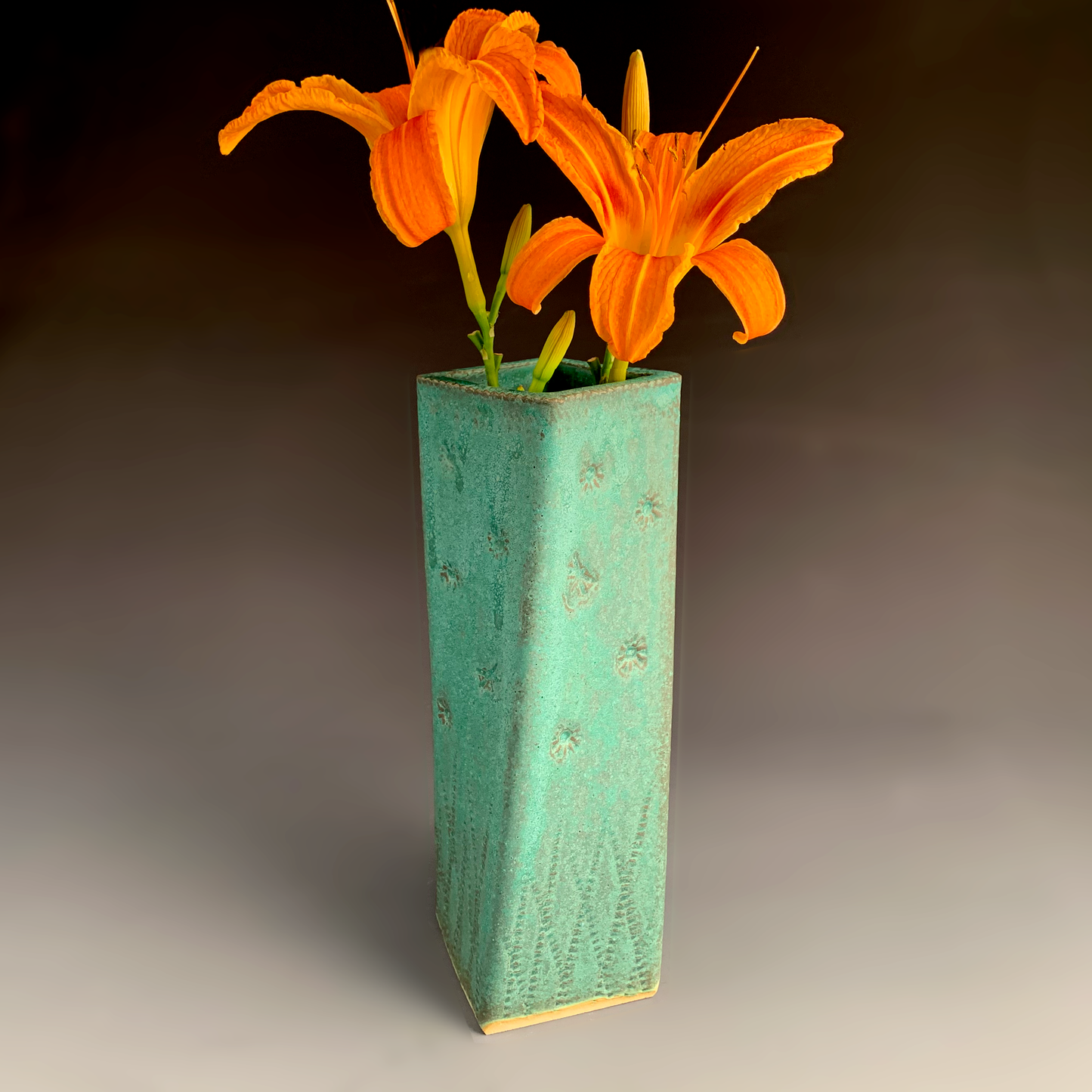 Square Twisted Vase