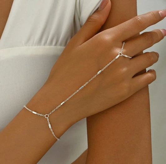 Simple Hand Chain