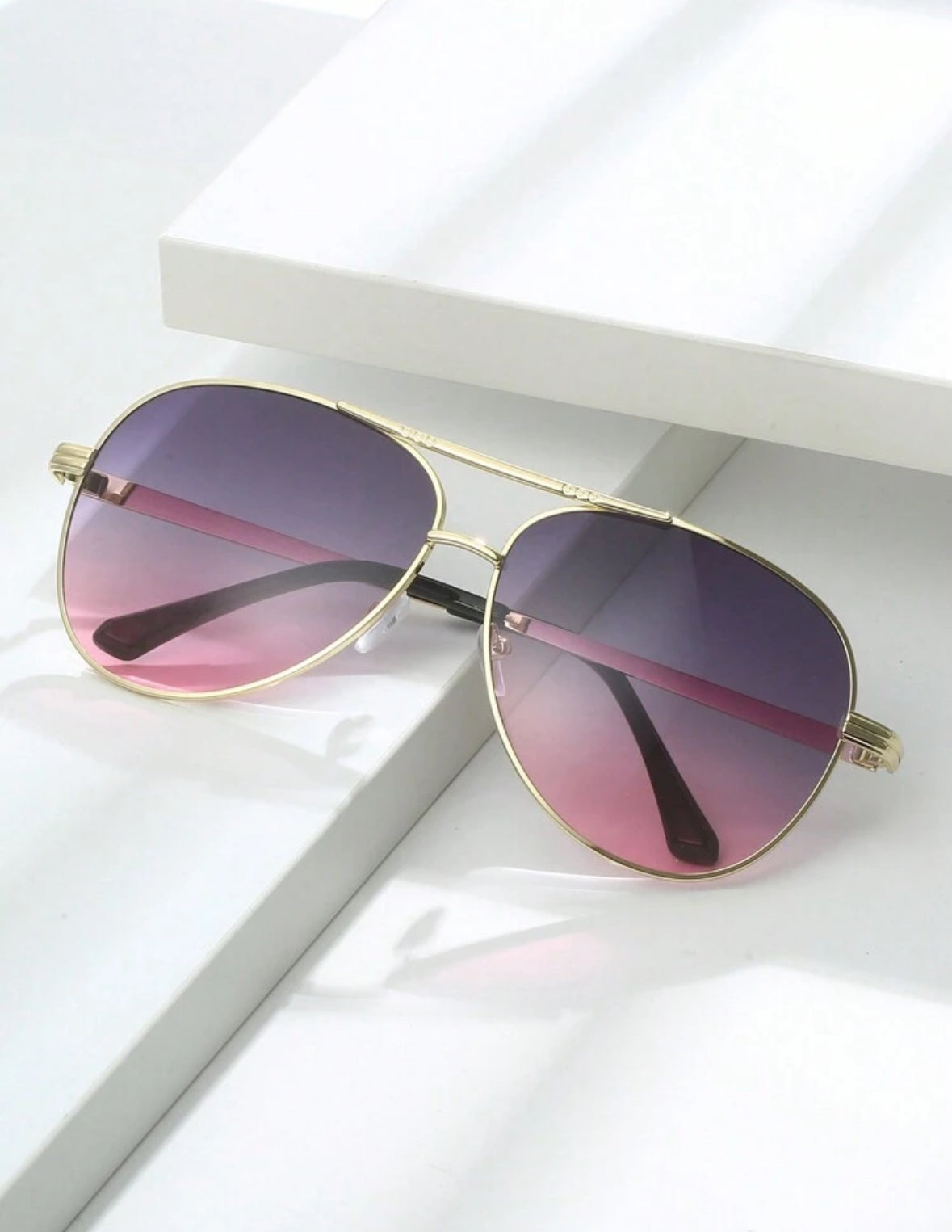 Metal Frame Aviator Sunglasses