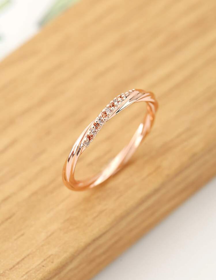 Cubic Zirconia Twist Band Ring