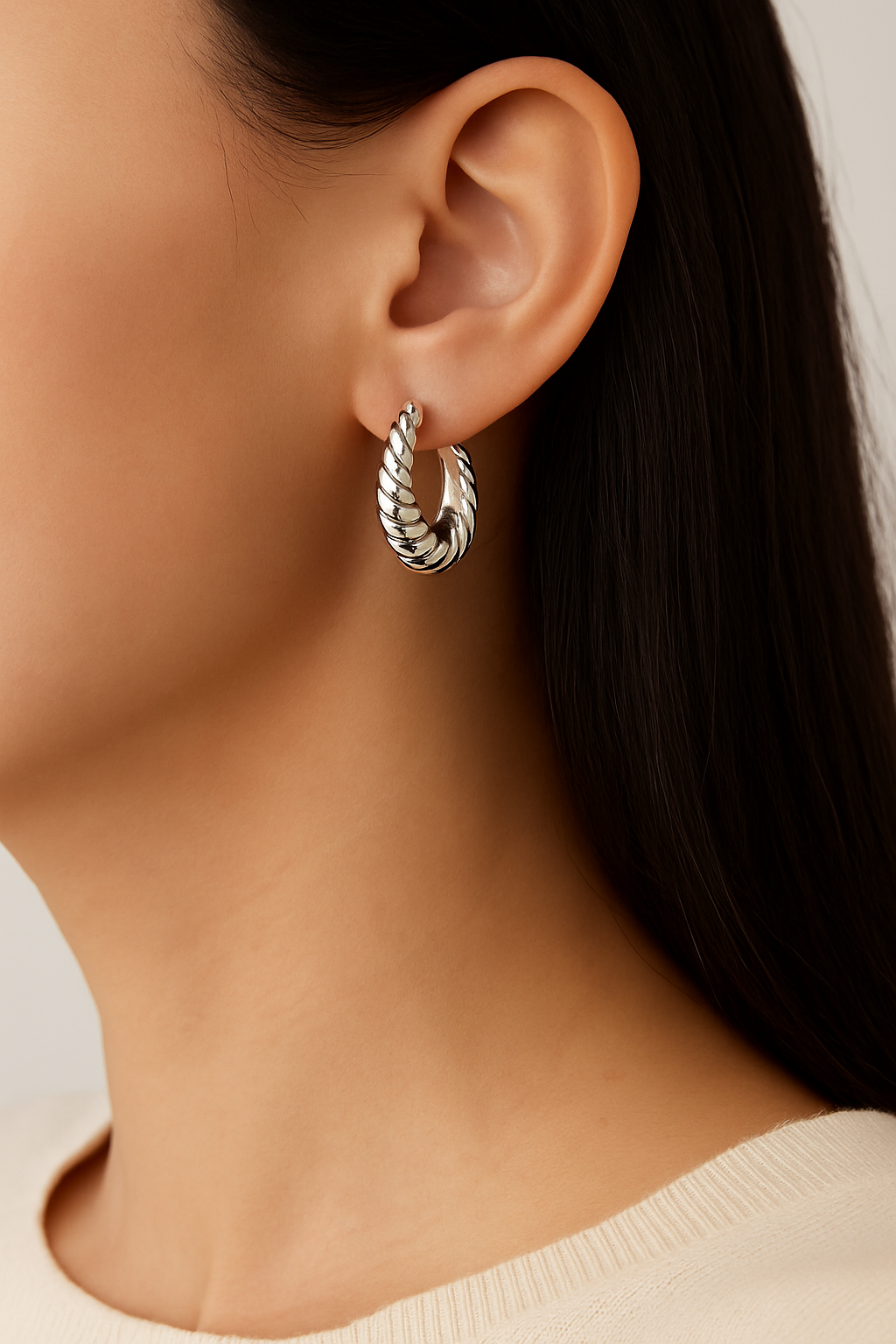 Scalloped Hoop Earrings