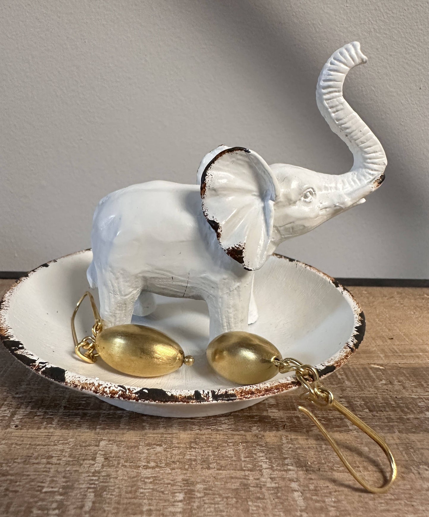 Pewter Elephant Ring Dish in White