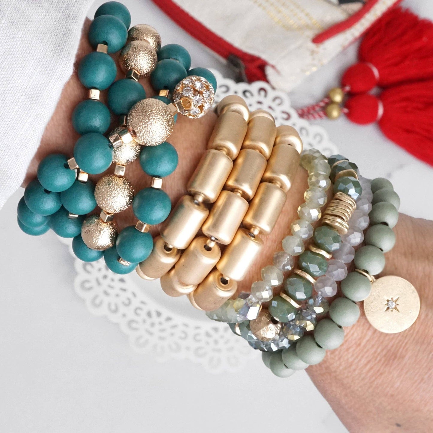 Individual x1 Beaded Wooden Turquoise Bracelet