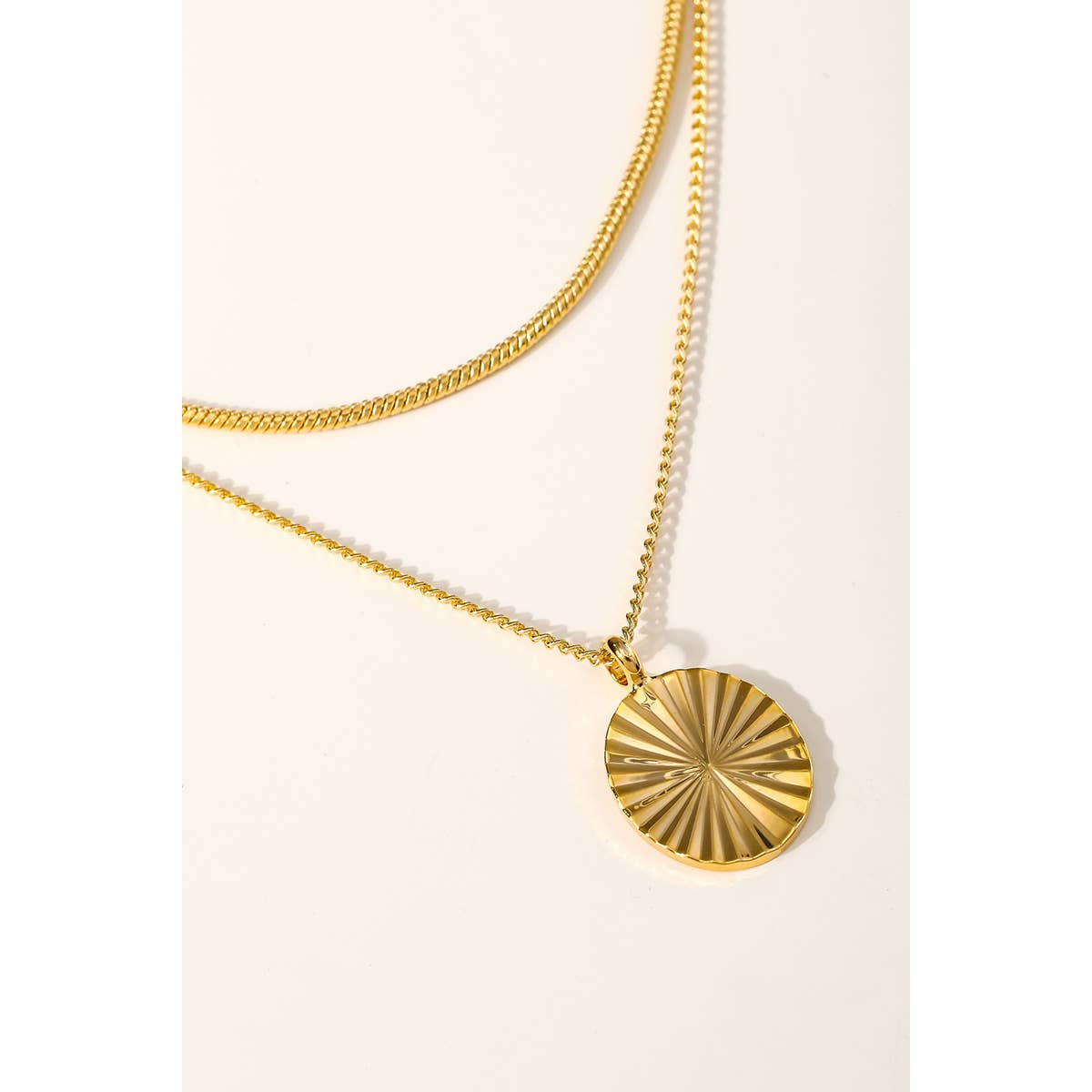 Chain Layered Oval Pendant Necklace