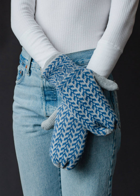 Blue & Lt. Gray Patterned Mittens