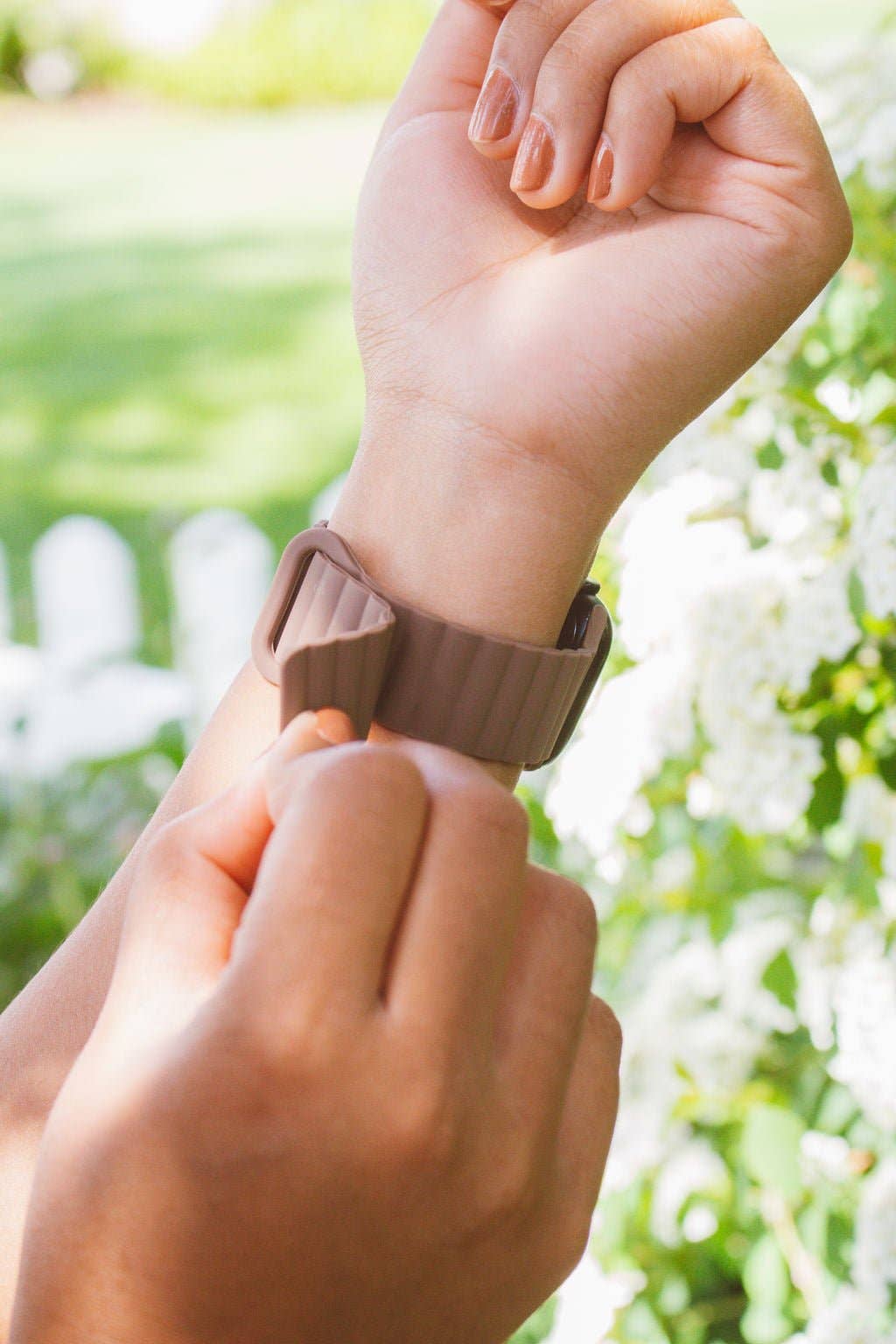 Cocoa Magnetic Loop Watch Band