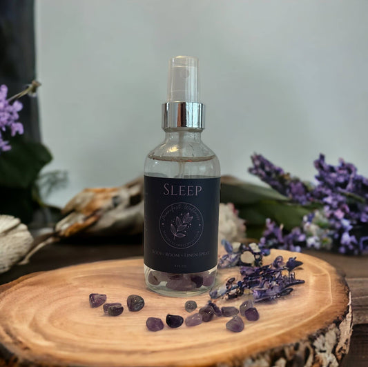 Sleep Aromatherapy Spray with Amethyst Gemstones